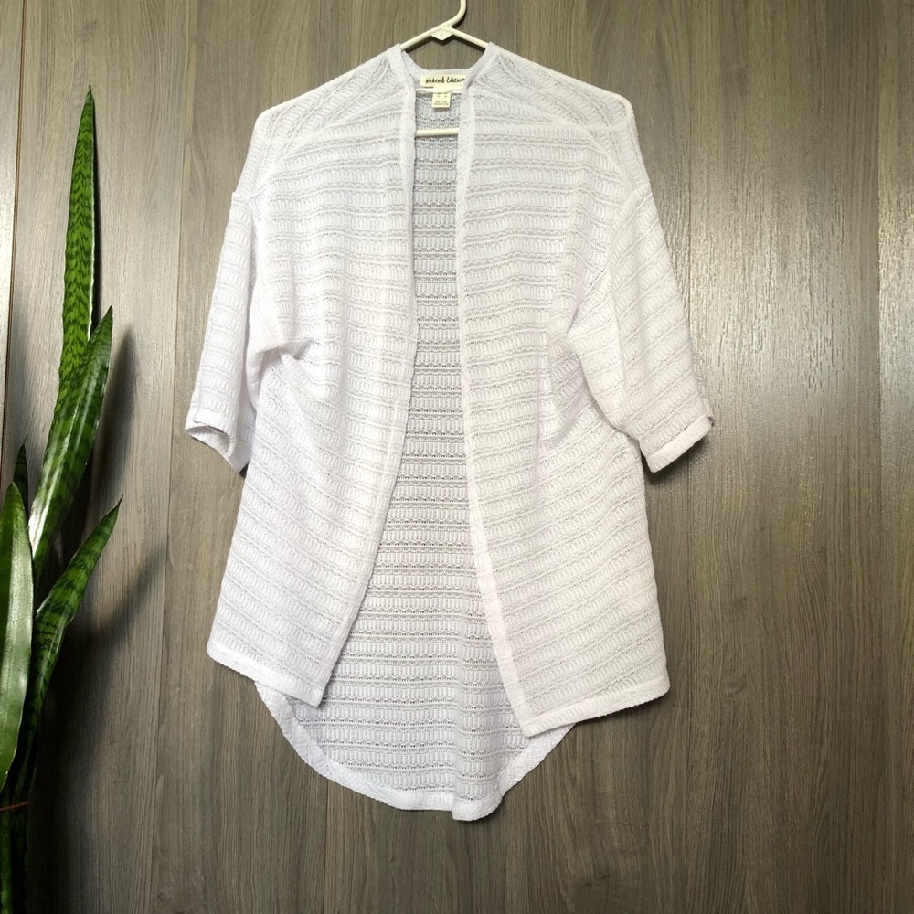 Lightweight Knot Shortsleeved Cardigan
